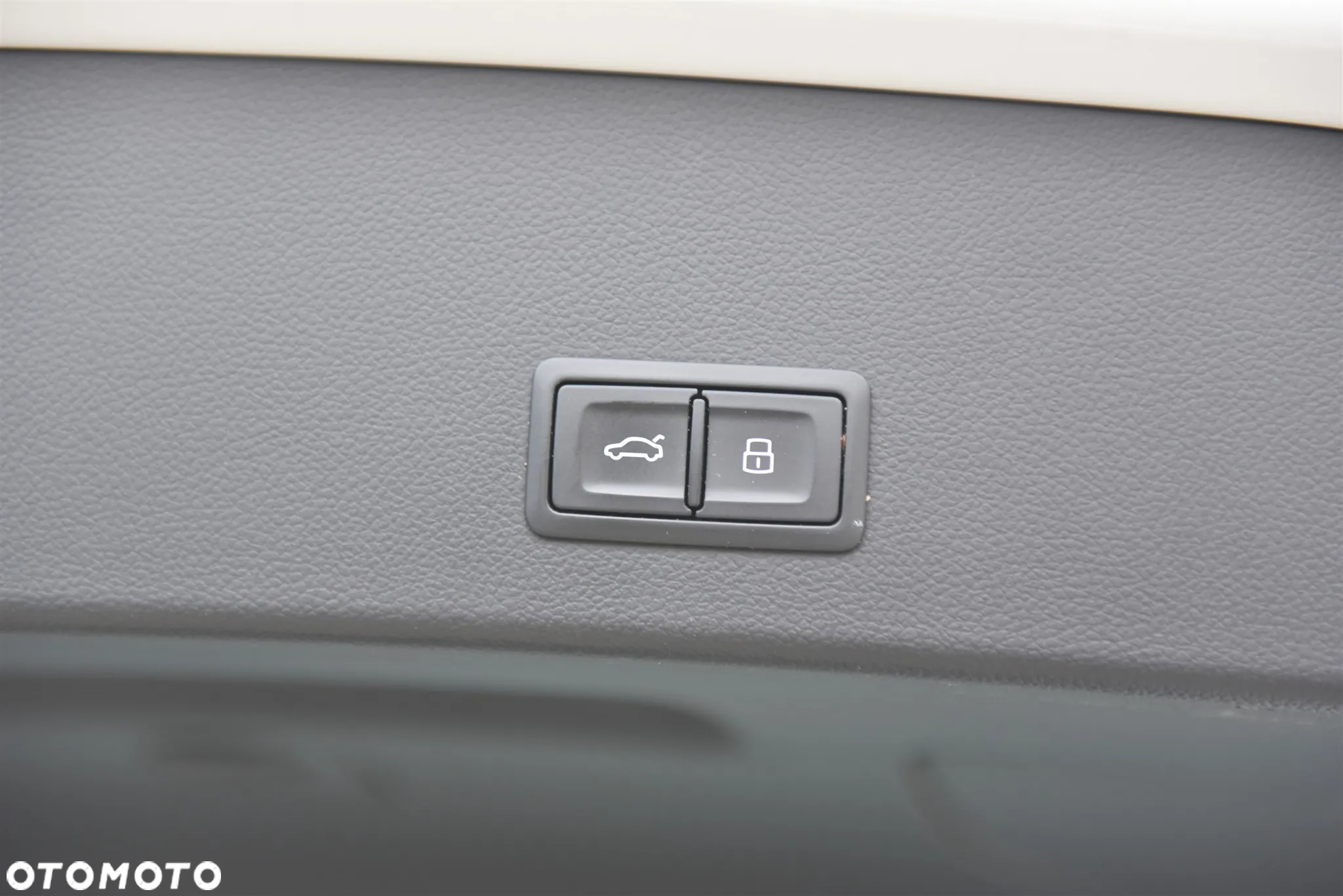 Audi A6 Avant 2.0 TDI Ultra S tronic - 23