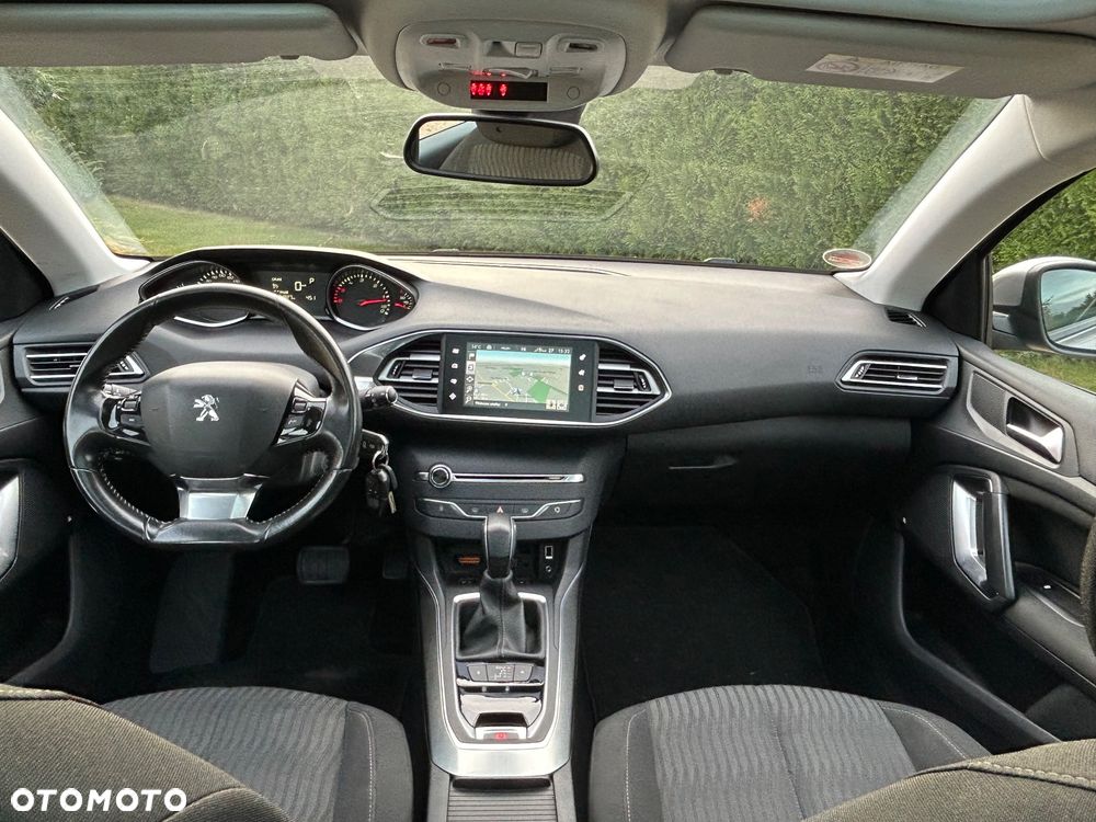 Peugeot 308 BlueHDi 150 Automatik Stop & Start Allure - 11