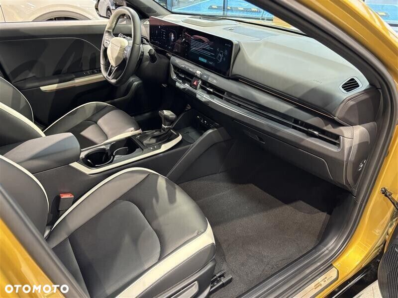 Kia K4 - 20