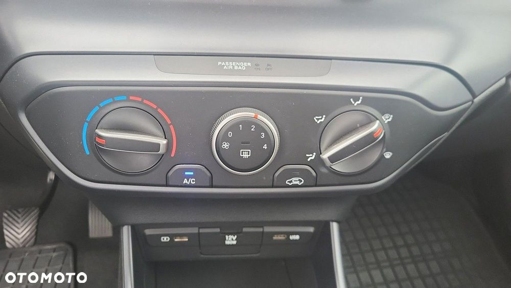 Hyundai i20 - 25
