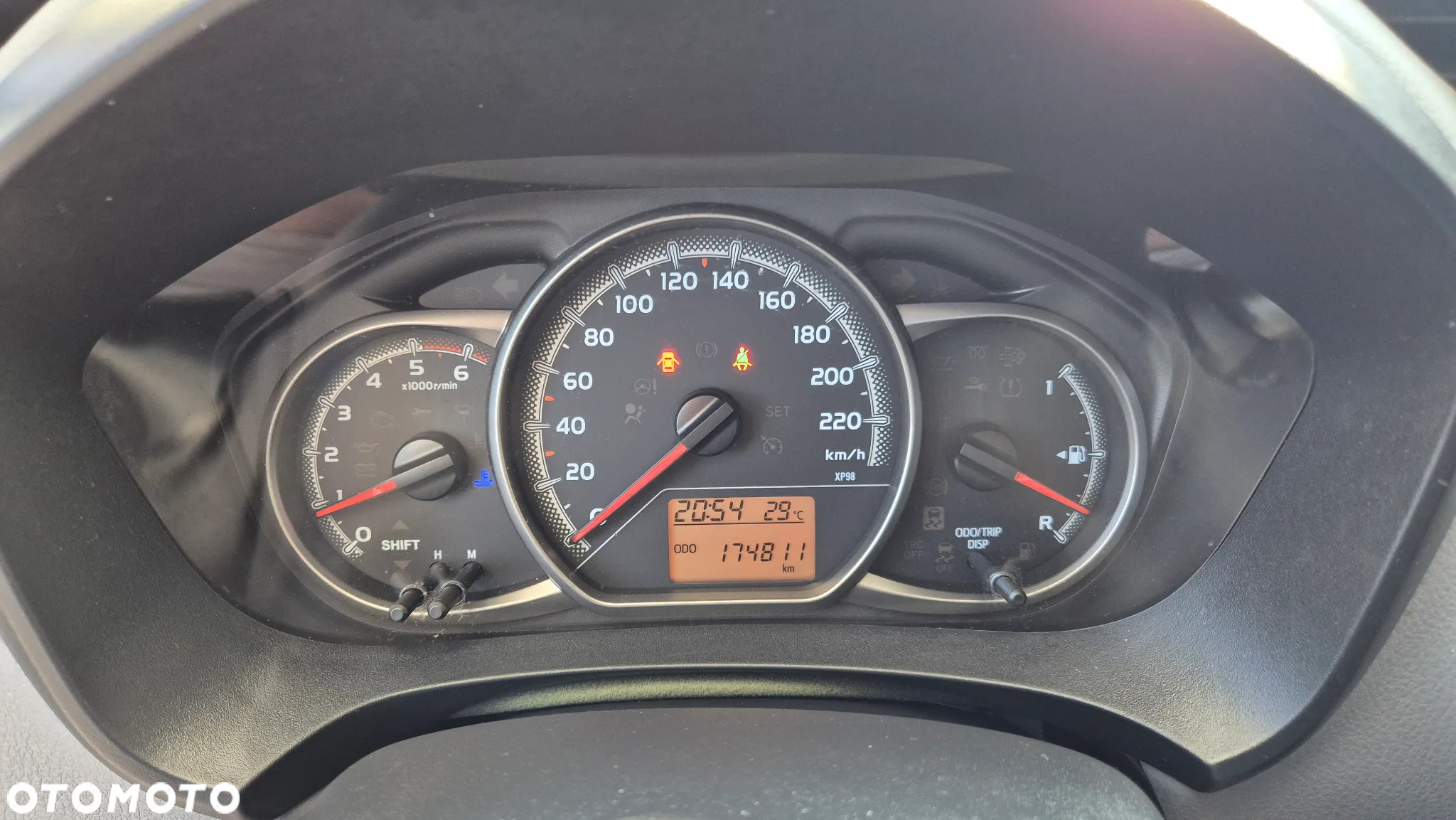 Toyota Yaris 1.4 D-4D Active EU6 - 7