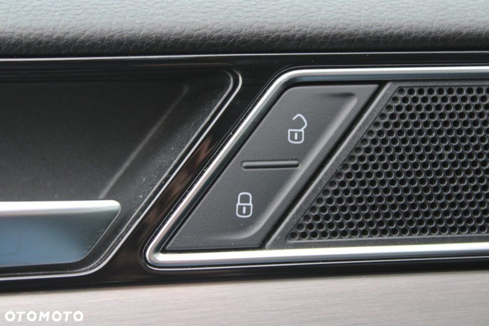 Volkswagen Passat - 26