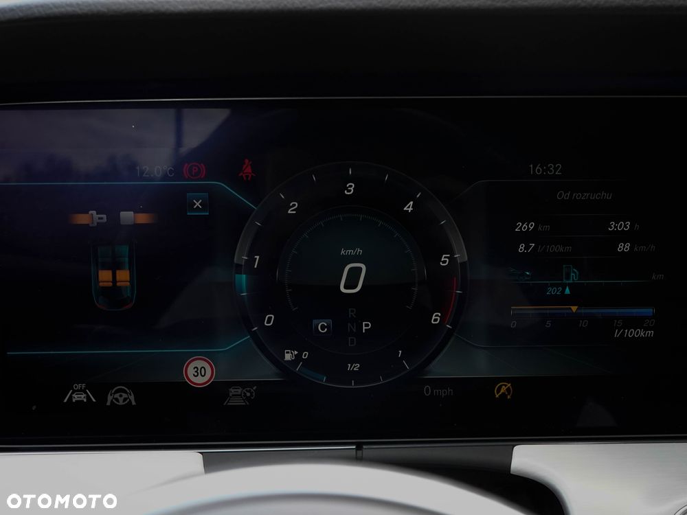 Mercedes-Benz Klasa E 220 d 4-Matic Avantgarde - 27