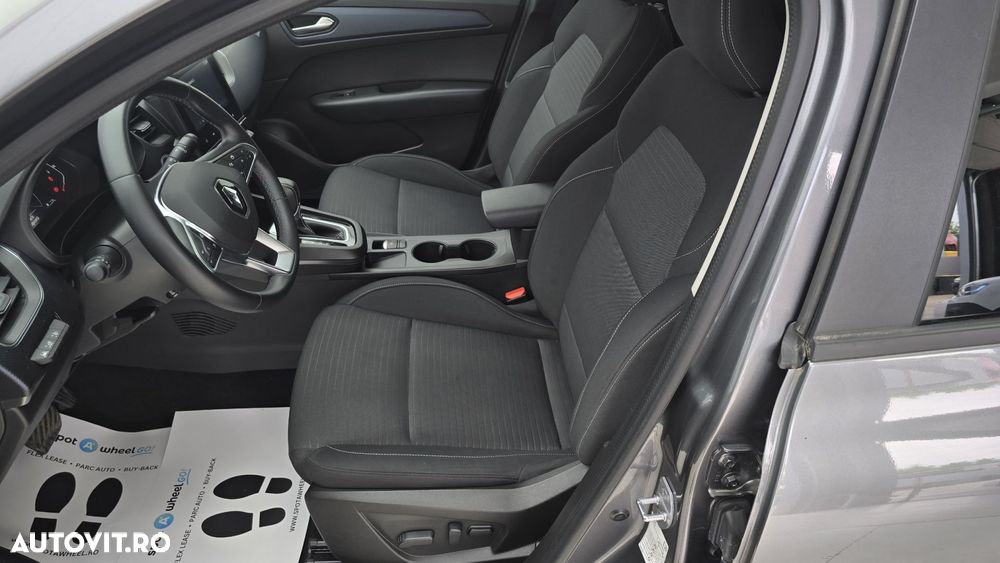 Renault Arkana E-TECH 145 Evolution - 13