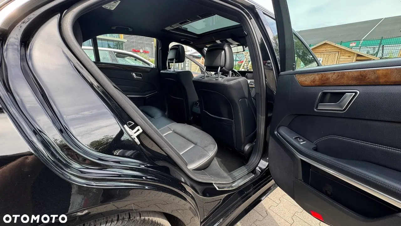 Mercedes-Benz Klasa E 350 4Matic 7G-TRONIC Elegance - 10