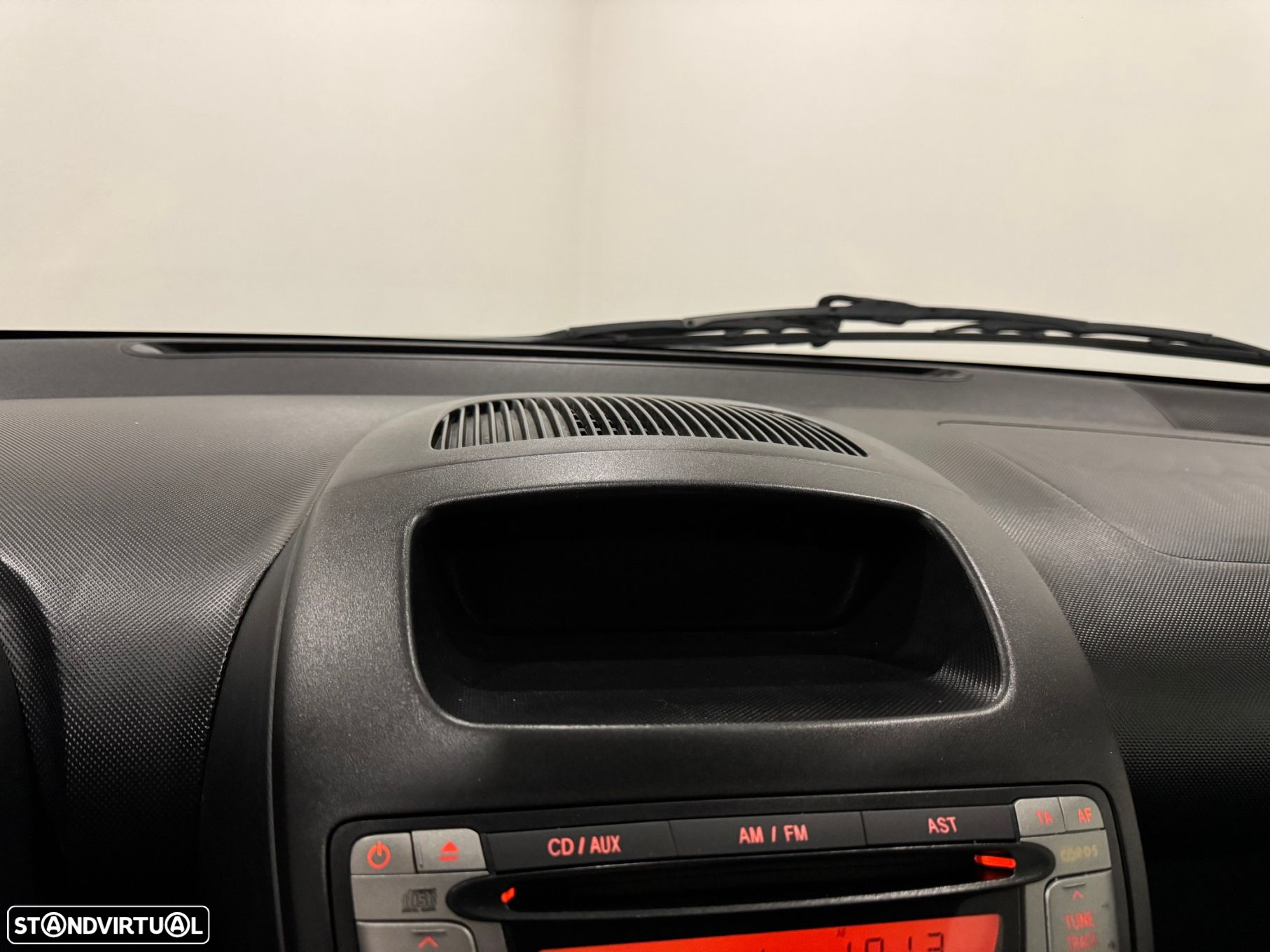 Peugeot 107 1.0 Urban - 36