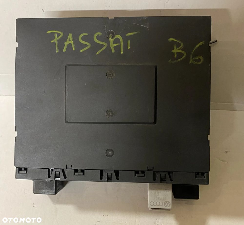 Moduł sterownik Bordnetz Volkswagen Passat B6 3C0937049AH  OE - 2