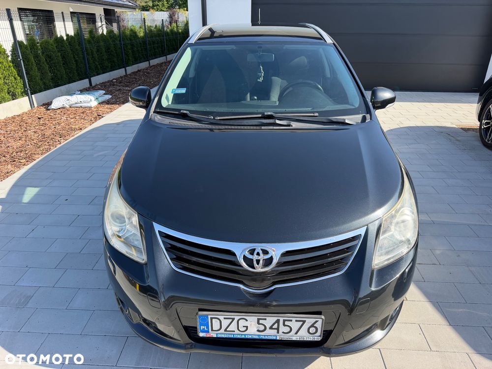 Toyota Avensis 2.0 D-4D Sol - 3