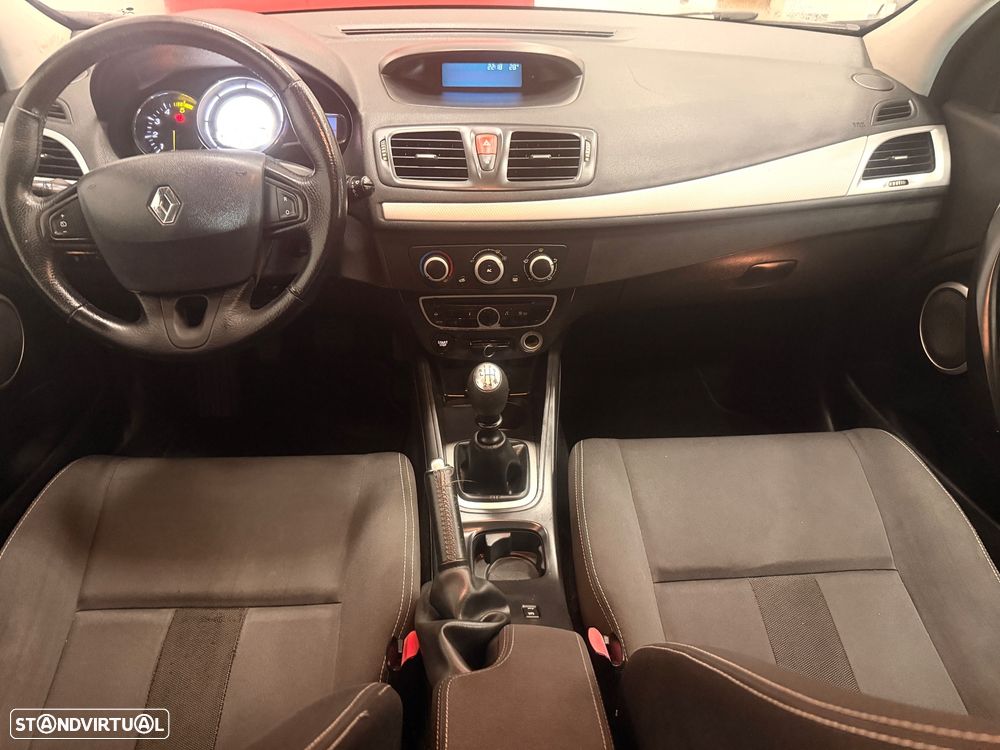 Renault Mégane 1.5 dCi Dynamique - 7