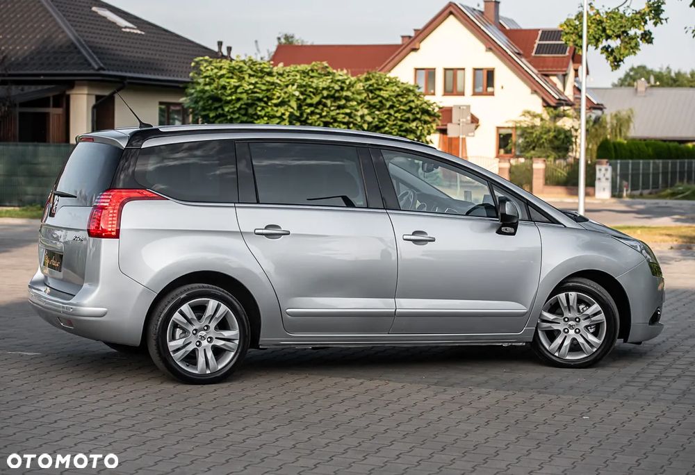 Peugeot 5008 1.6 HDi Business Line 7os - 14