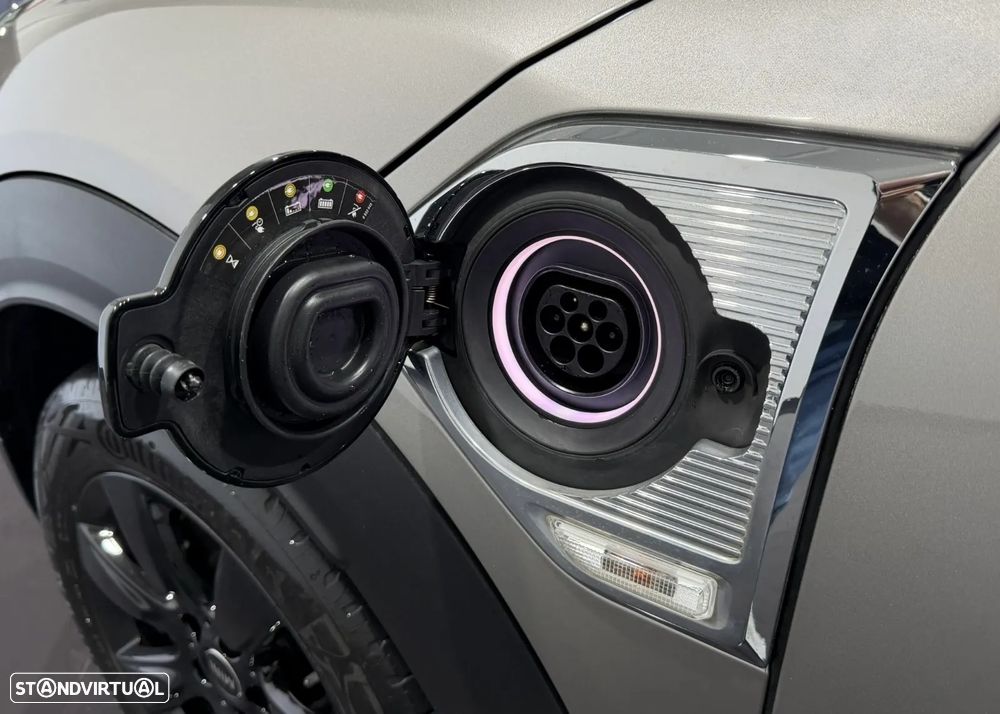 MINI Countryman Cooper SE ALL4 Auto - 52