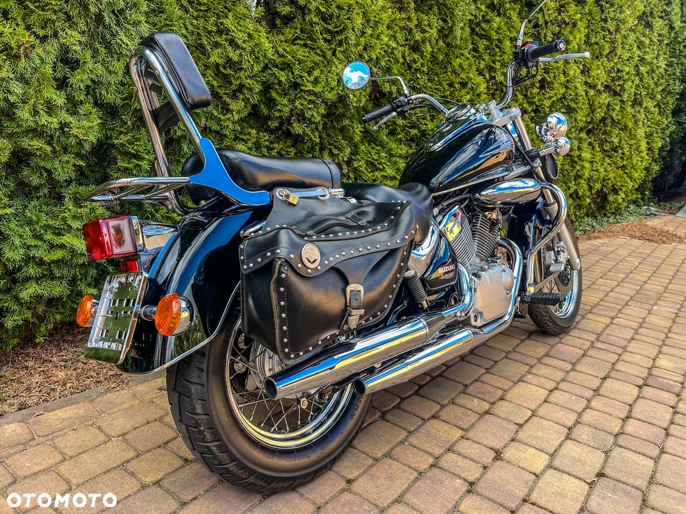 Suzuki Intruder - 2