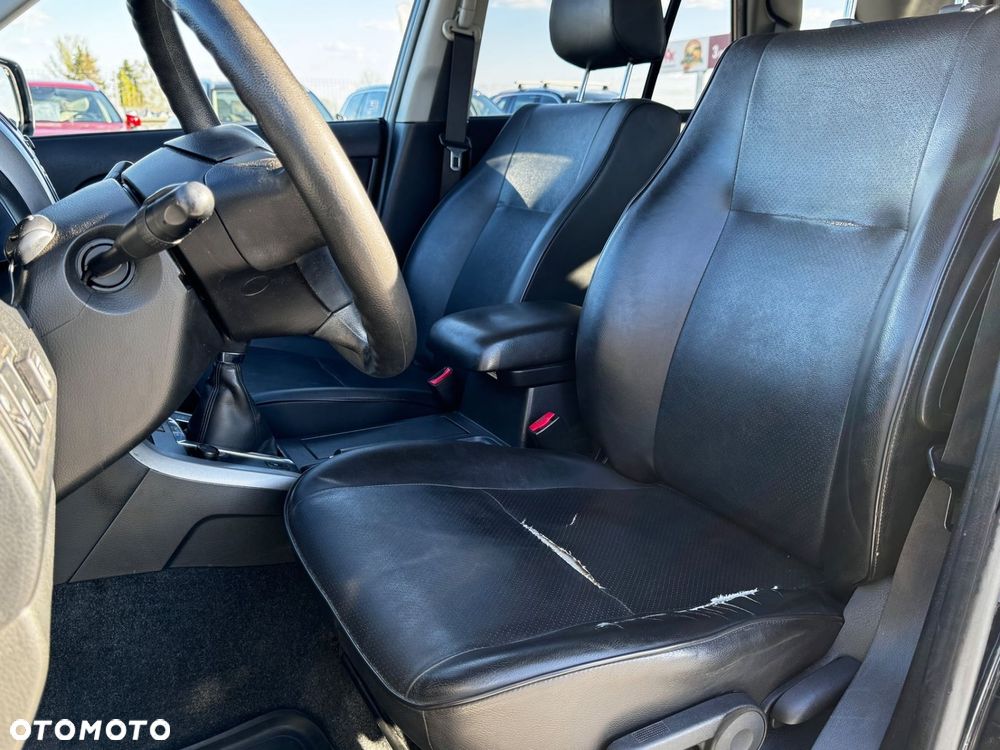 Suzuki Grand Vitara 2.0 Comfort + - 13