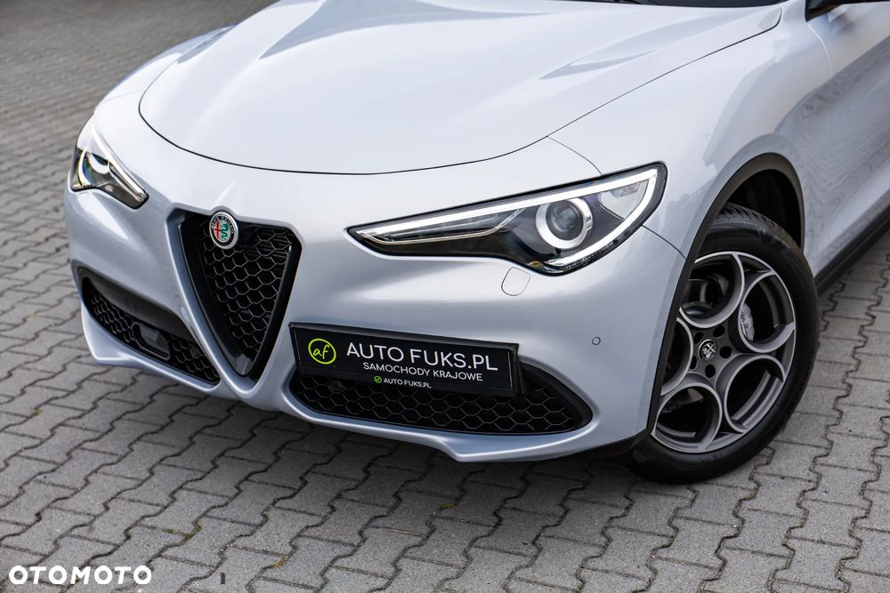 Alfa Romeo Stelvio 2.0 Turbo Sprint Q4 - 3