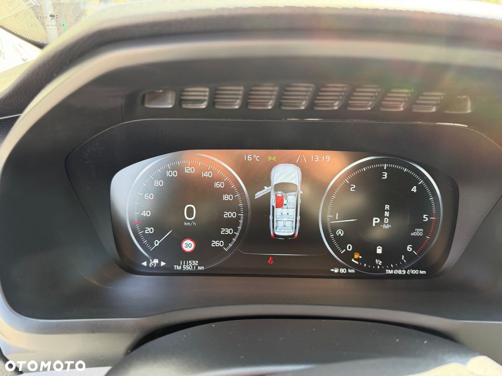 Volvo XC 90 B5 D AWD Momentum Pro 7os - 22