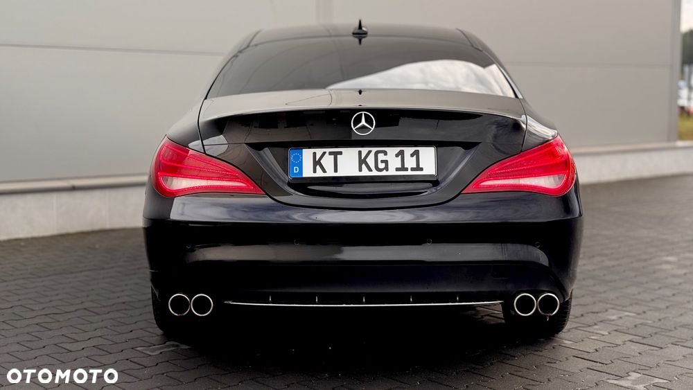 Mercedes-Benz CLA 200 AMG Line - 29