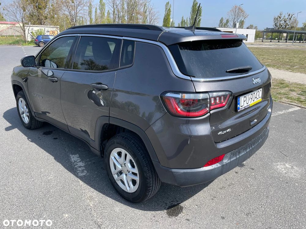 Jeep Compass - 4