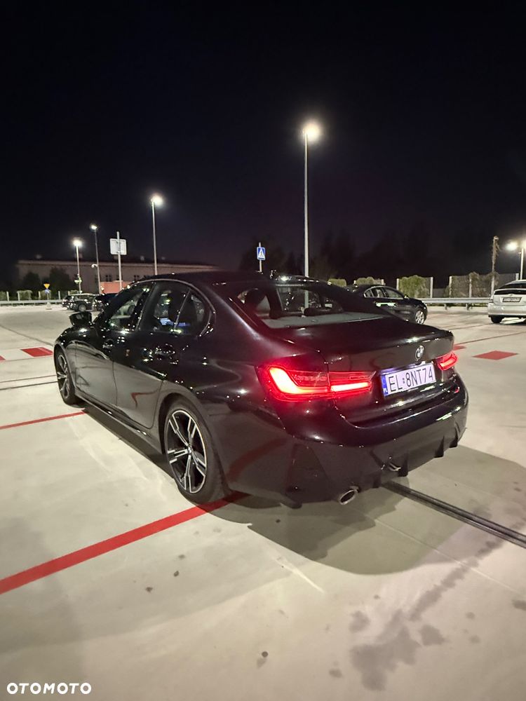 BMW Seria 3 318i M Sport - 4