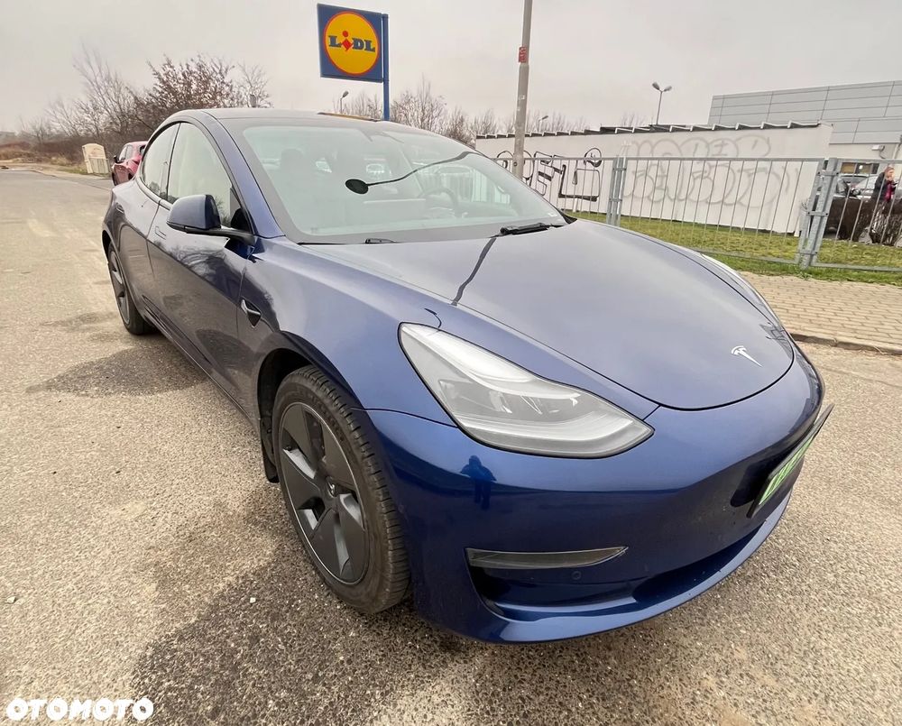 Tesla Model 3 Langstreckenbatterie Allradantrieb Dual Motor - 2