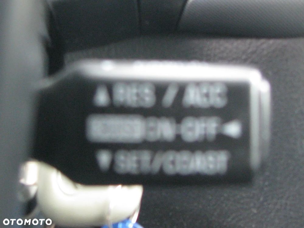 Toyota Avensis 2.0 VVT-i Executive - 17