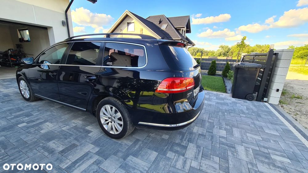 Volkswagen Passat 2.0 TDI Comfortline - 6