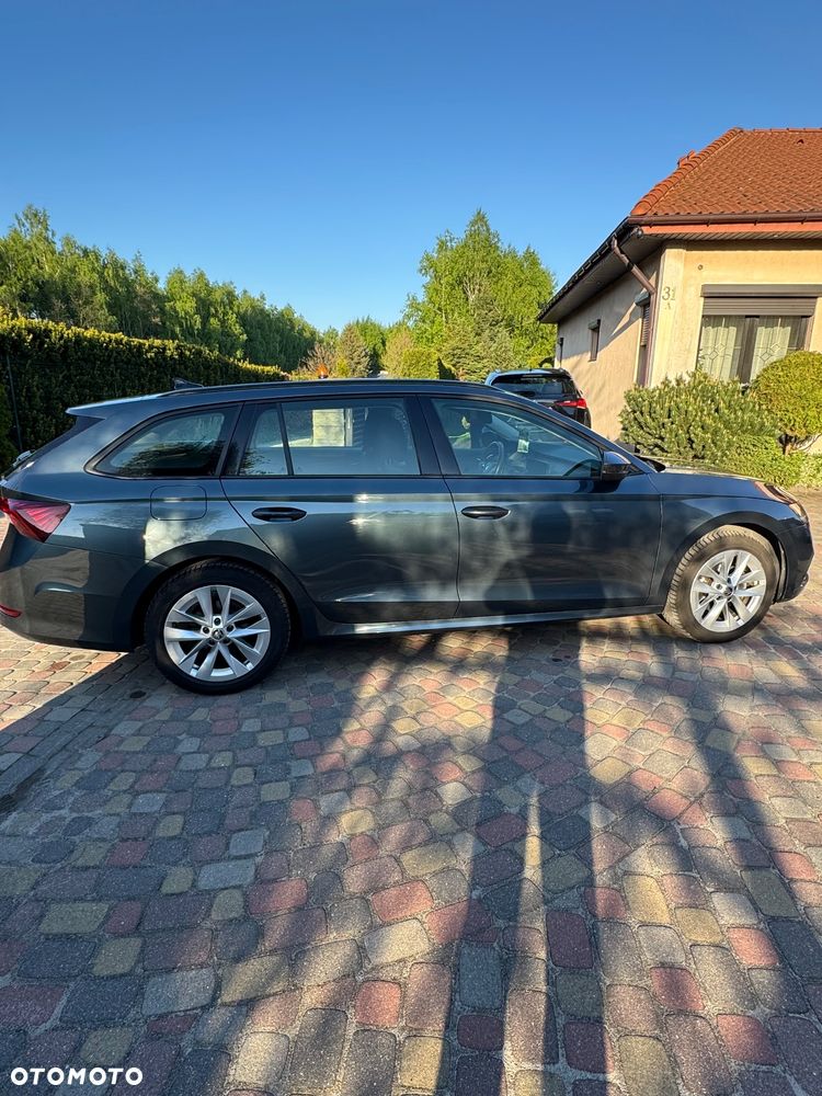 Skoda Octavia 2.0 TDI Ambition DSG - 6