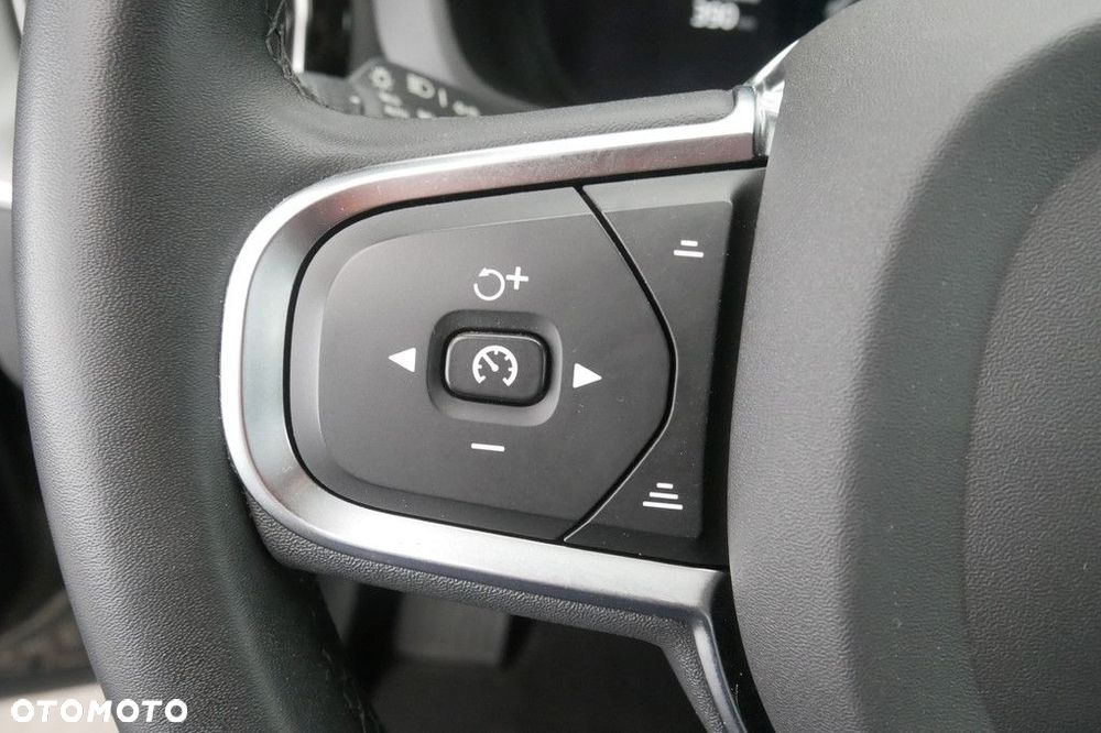 Volvo XC 60 - 25