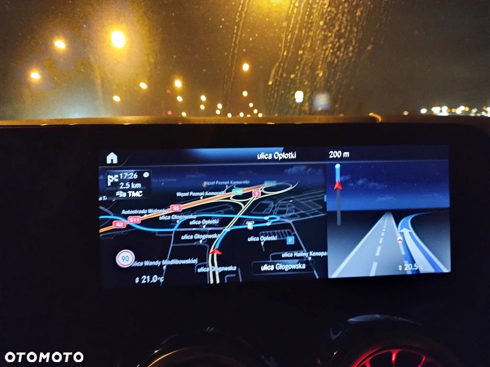 Mercedes-Benz GLA 250 8G-DCT AMG Line - 33