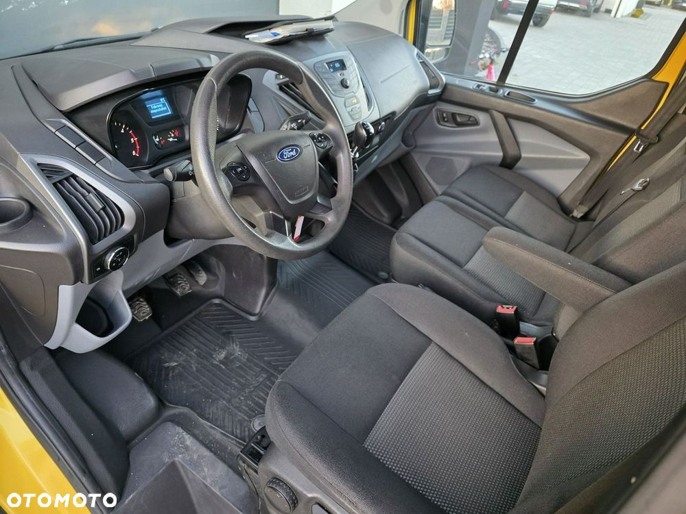 Ford Transit Custom - 11