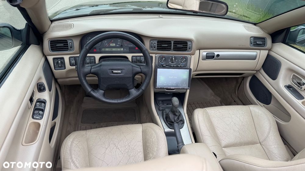 Volvo C70 - 25