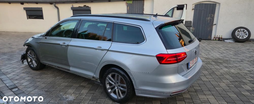 Volkswagen Passat - 5