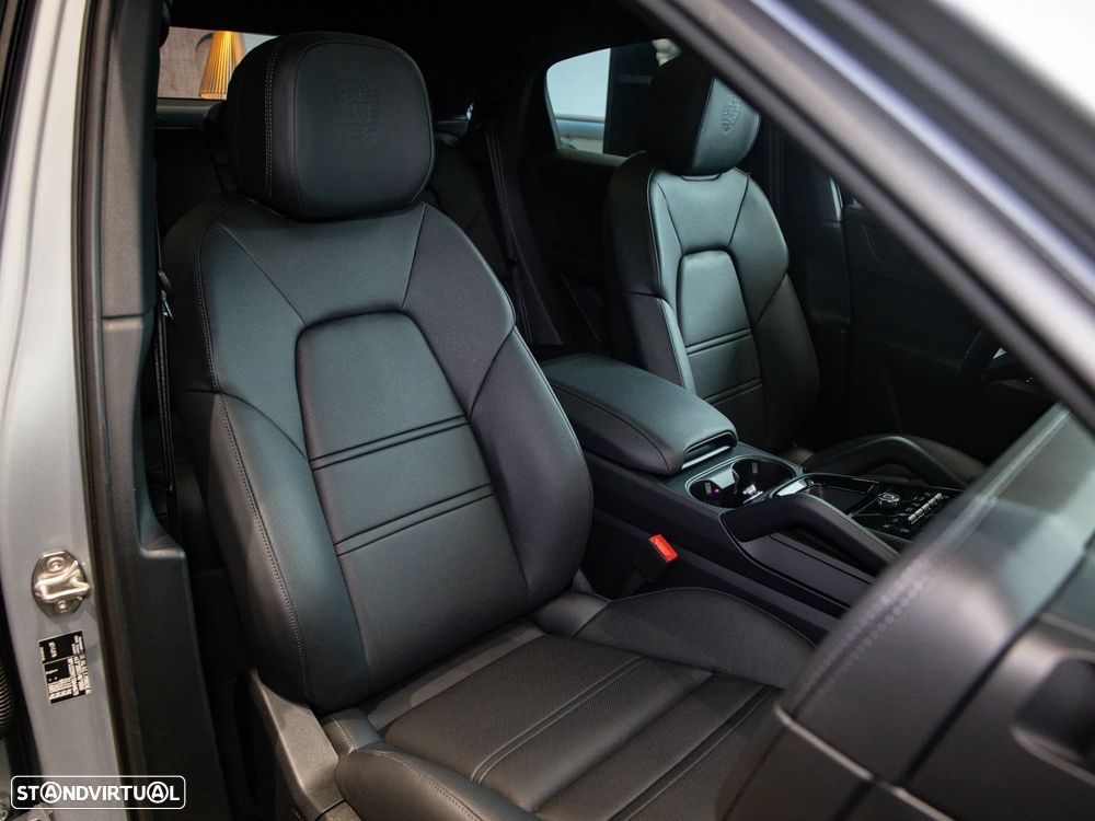 Porsche Cayenne Coupé E-Hybrid Black Edition - 49