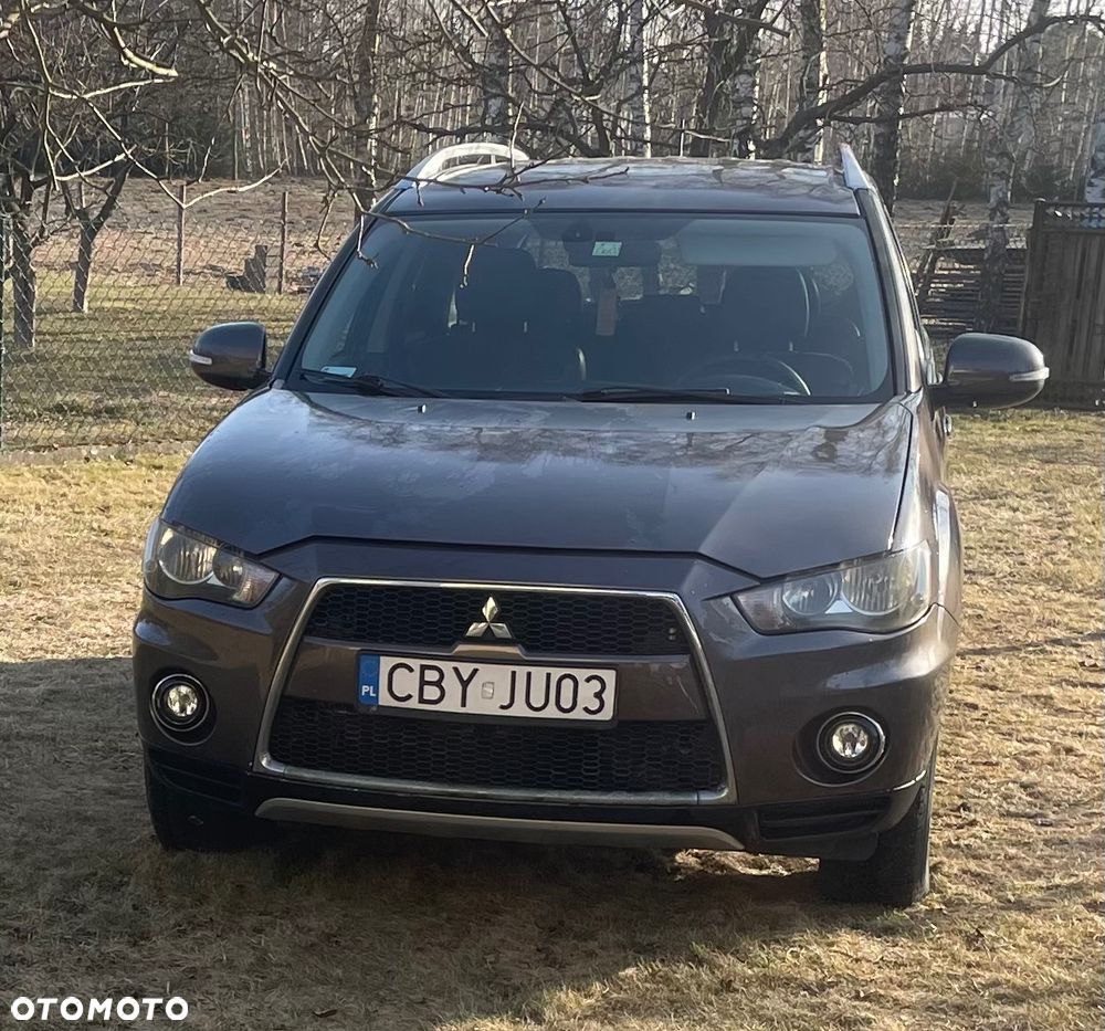 Mitsubishi Outlander 2.0 DID Instyle - 1