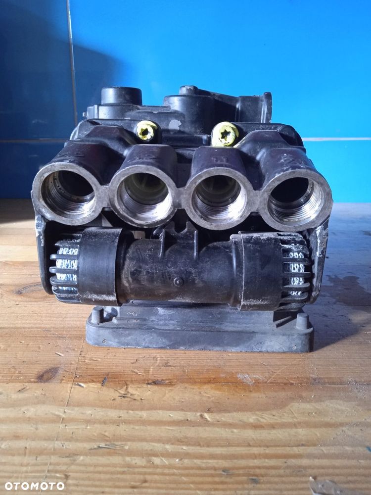 Zawór główny hamulcowy MAN TGL TGM 81521306306 - 3
