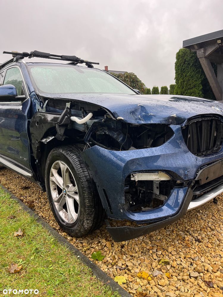 BMW X3 xDrive30i Advantage - 10