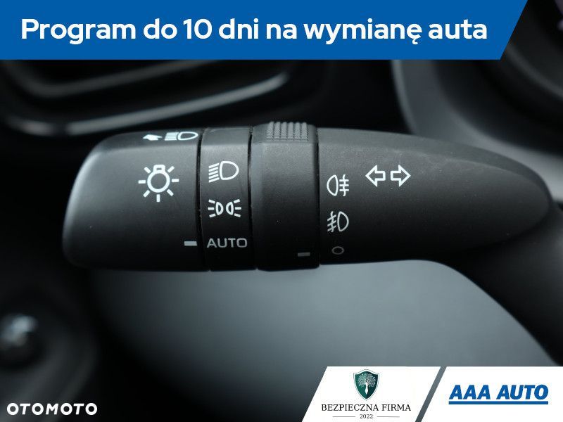 Toyota Yaris Cross - 19