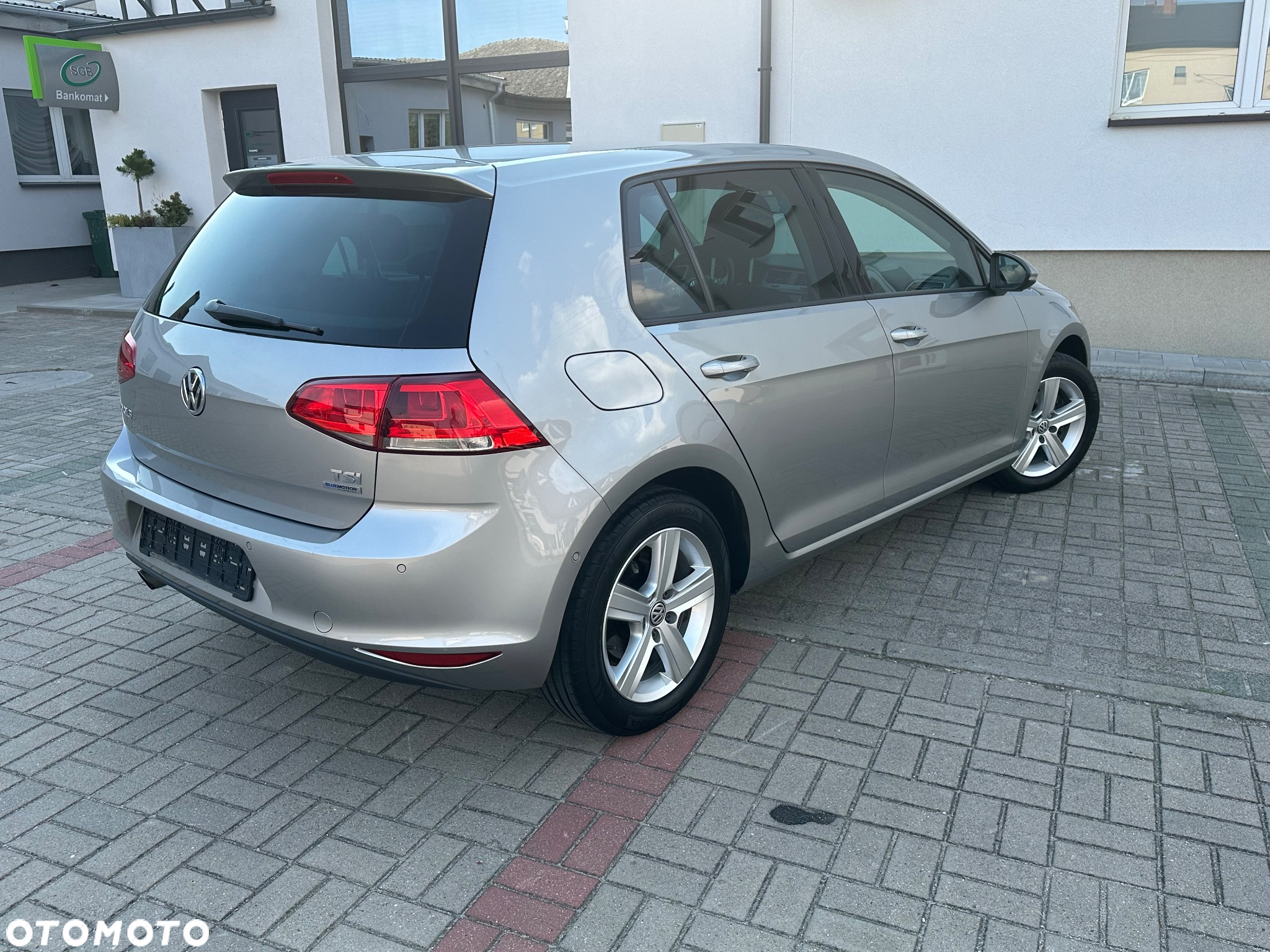 Volkswagen Golf - 17