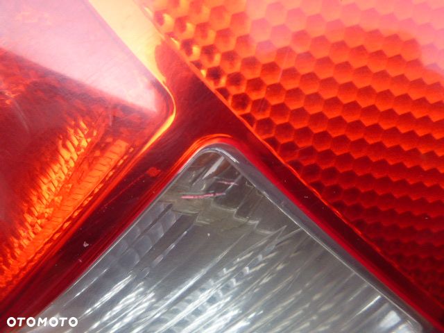 LAMPA PRAWY TYŁ PRAWA TYLNA AUDI A4 B6 KOMBI - 6
