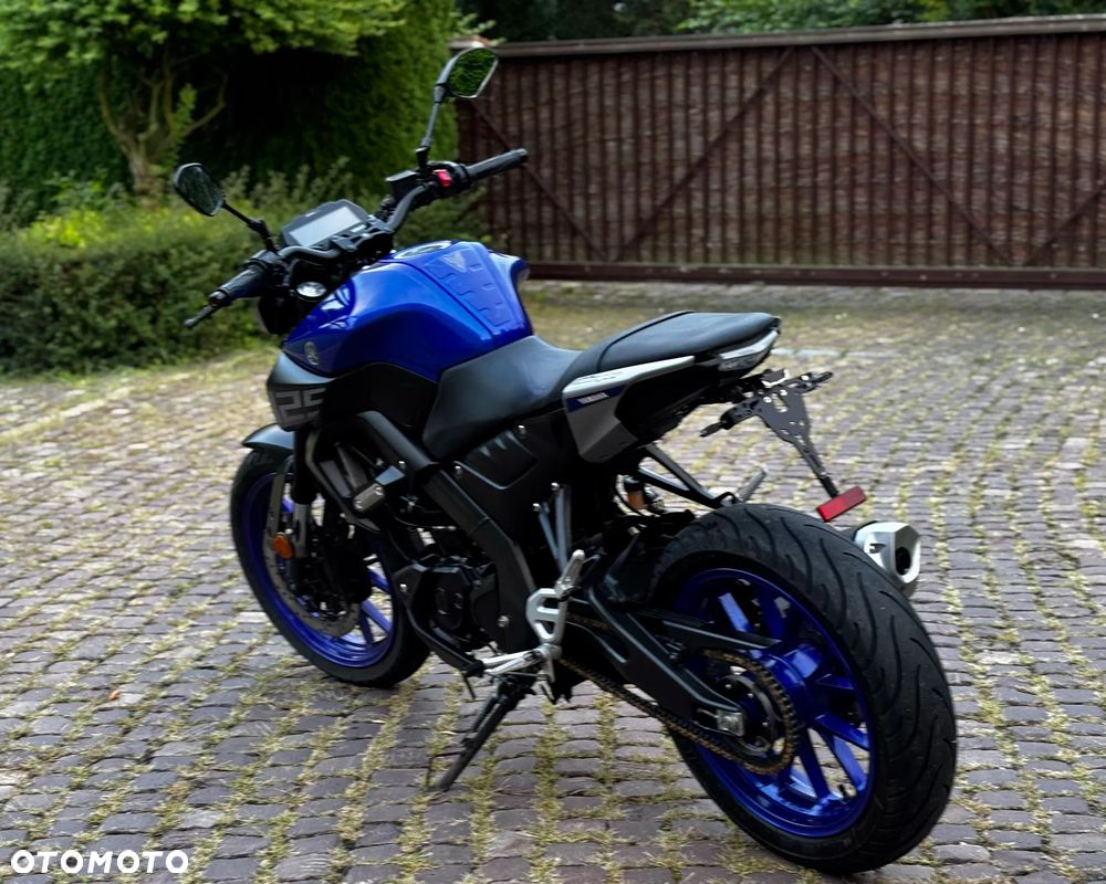 Yamaha MT - 4