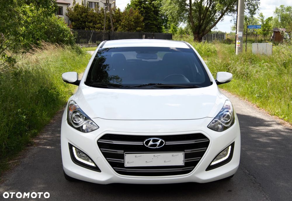 Hyundai i30 blue 1.6 GDI Passion - 9