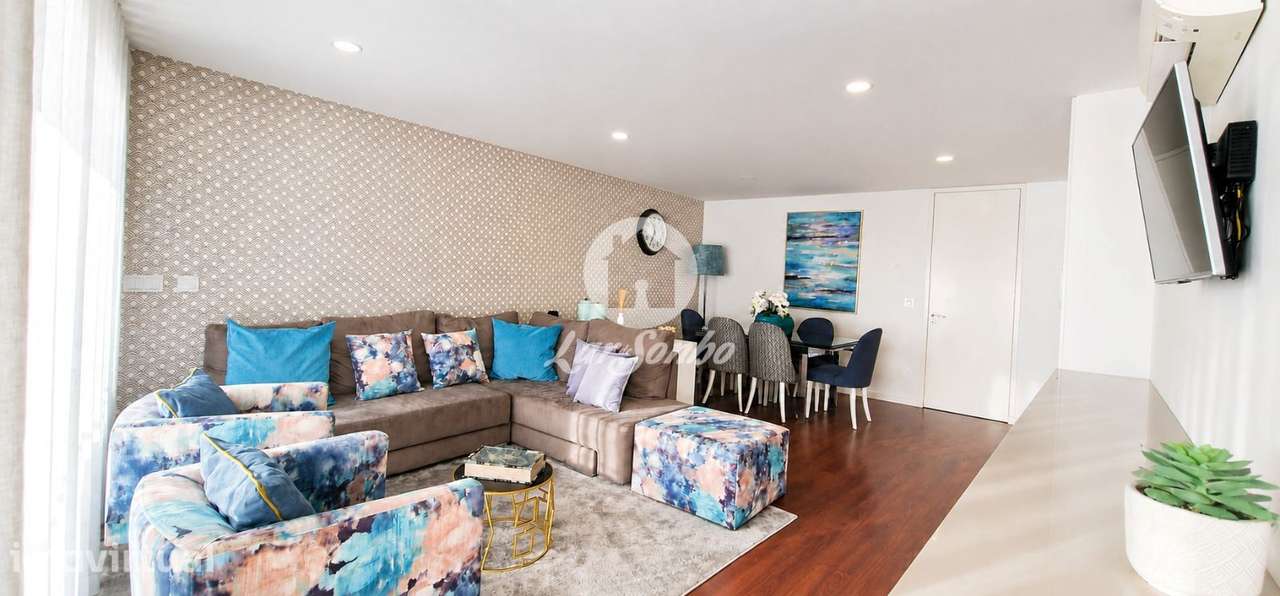 Apartamento T3 em frente à praia com vistas de mar - Grande imagem: 2/23