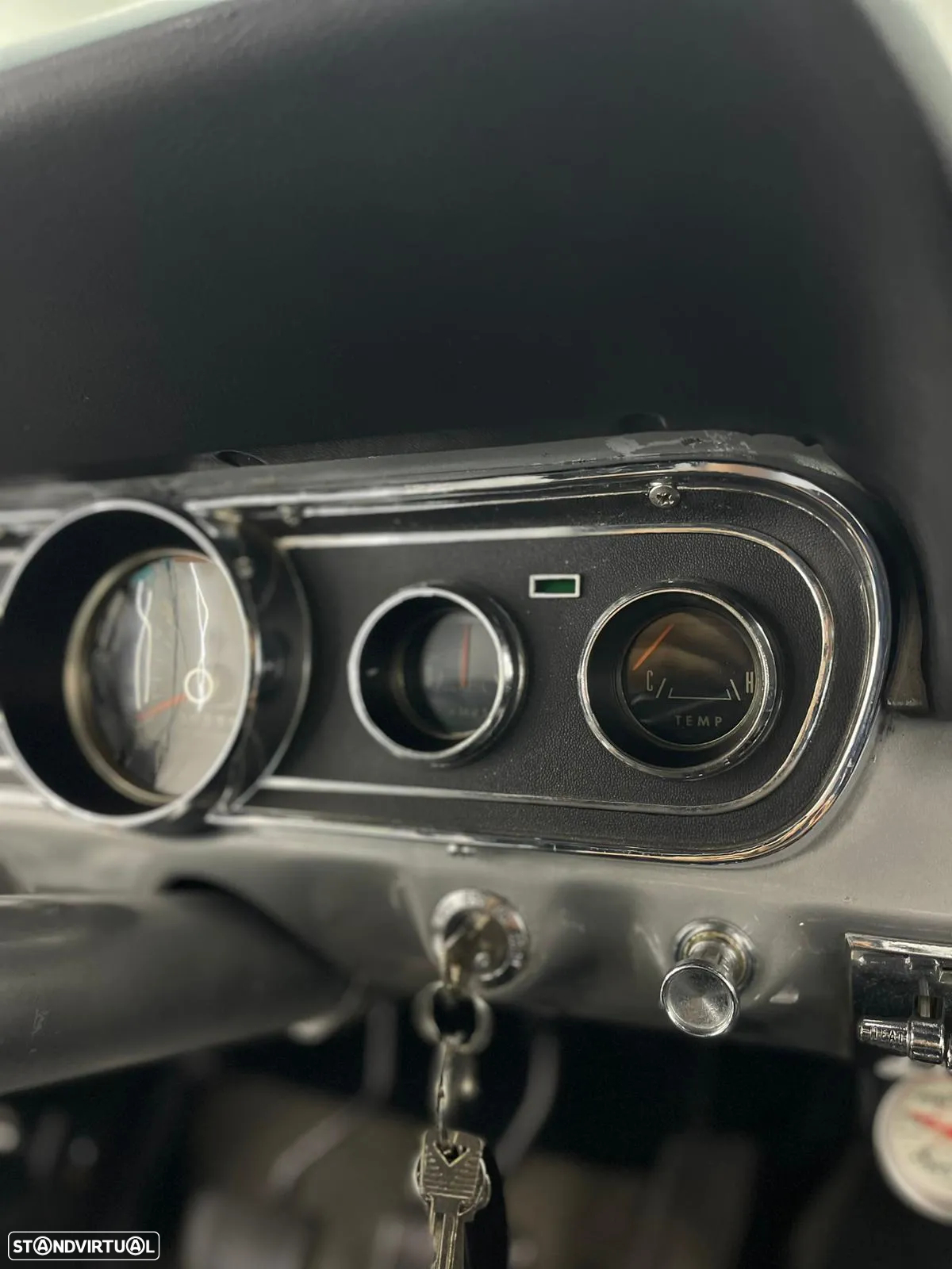 Ford Mustang - 21