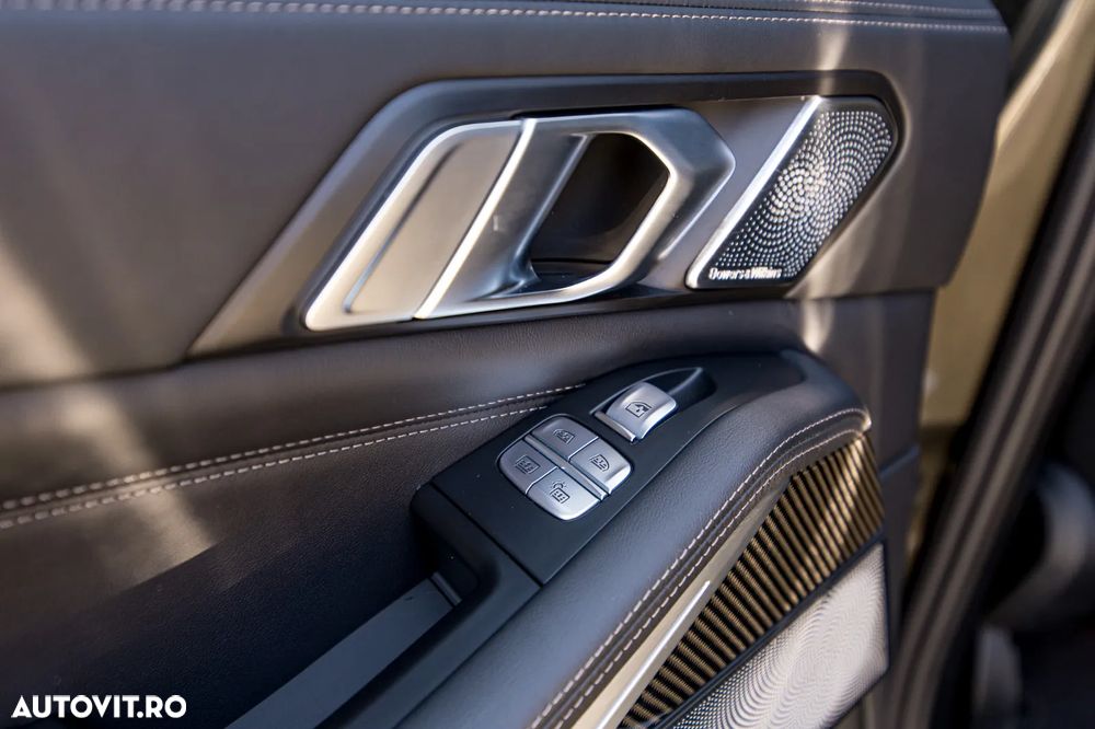 BMW X7 M60i xDrive AT MHEV - 30
