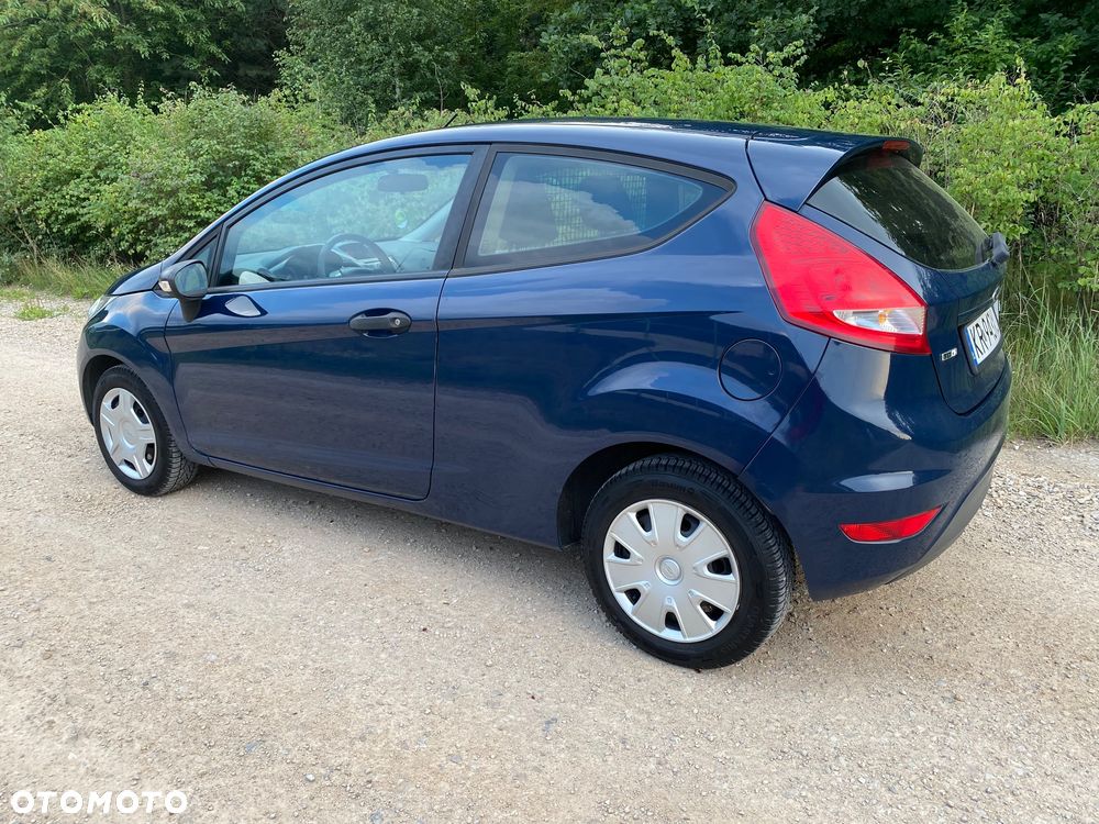 Ford Fiesta 1.4 TDCi Ambiente - 10