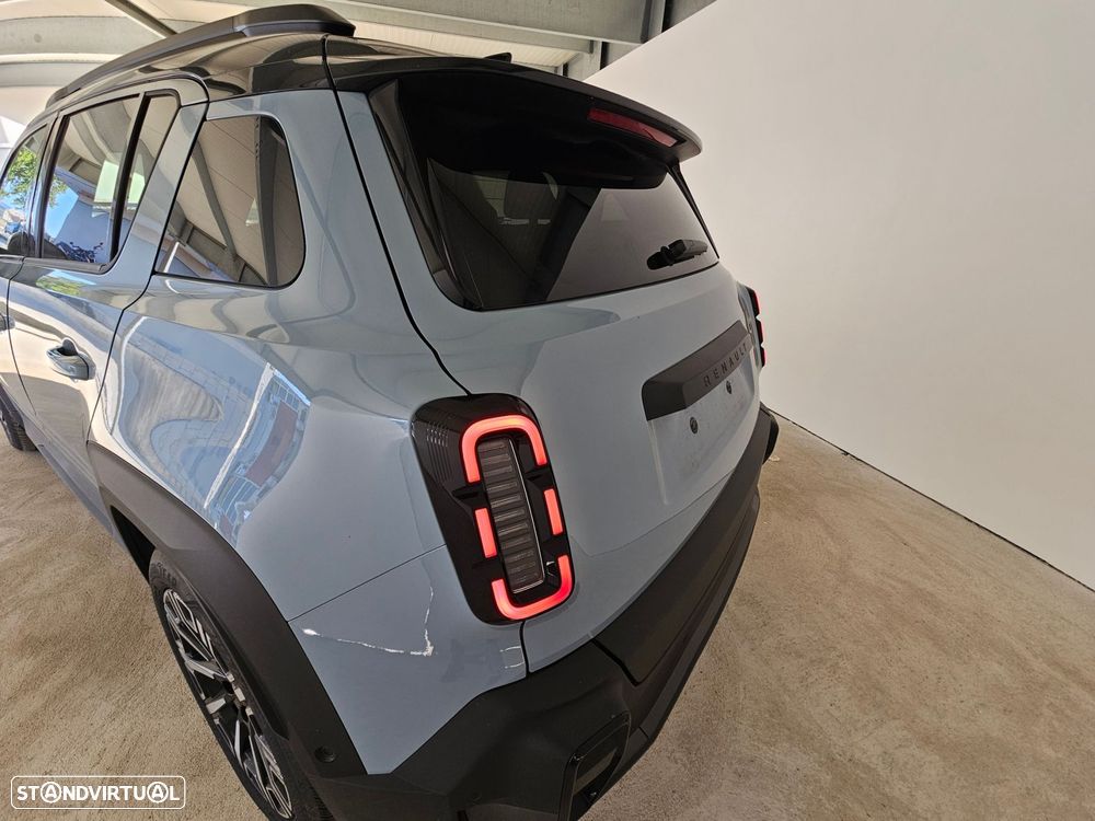 Renault 4 E-Tech 52 kWh Iconic Autonomia Conforto - 26