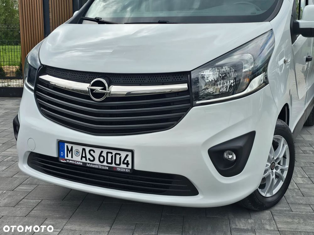 Opel Vivaro - 10