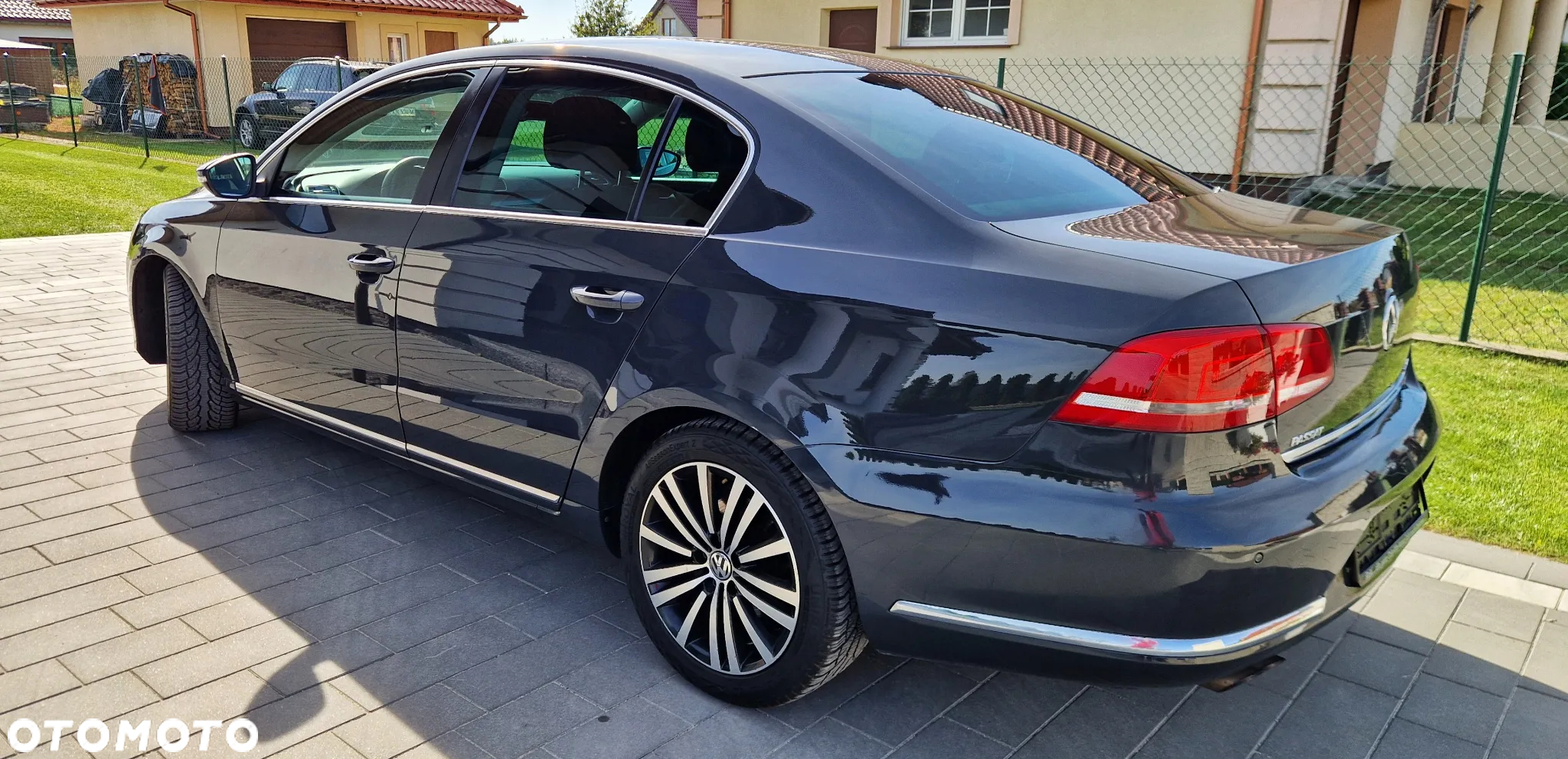 Volkswagen Passat Variant 2.0 TDI DSG BlueMotion Technology Exclusive - 8