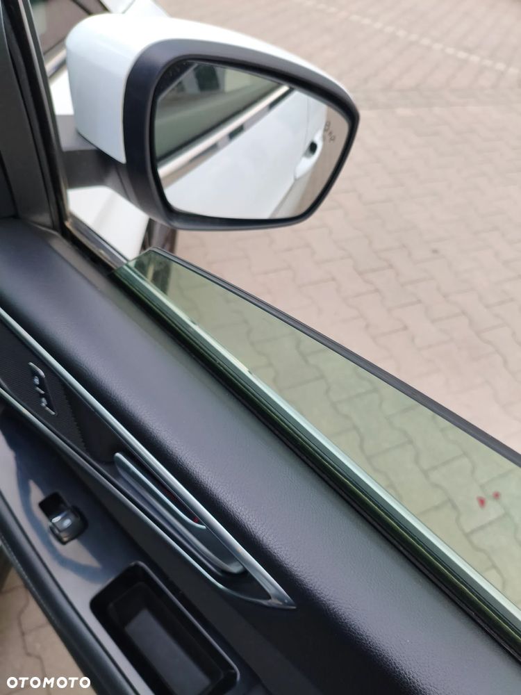 Ford Galaxy 2.0 TDCi Titanium - 13