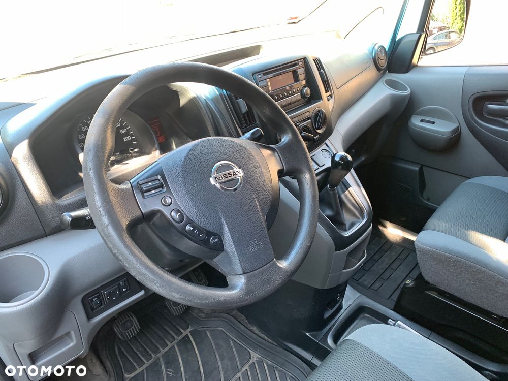 Nissan blaszak - 25