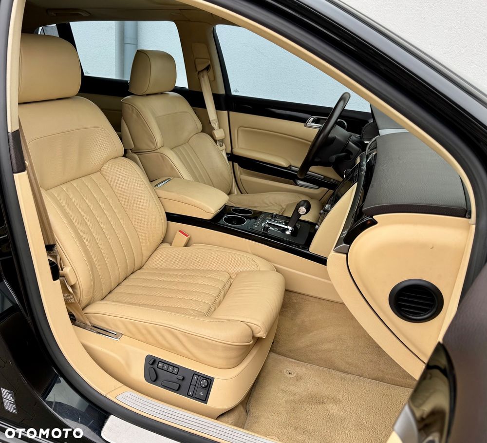 Volkswagen Phaeton 4.2 V8 4Mot L (5 os.) - 17
